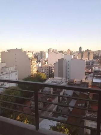 Venta Monoambiente Amplio con Balcon en San Cristobal 