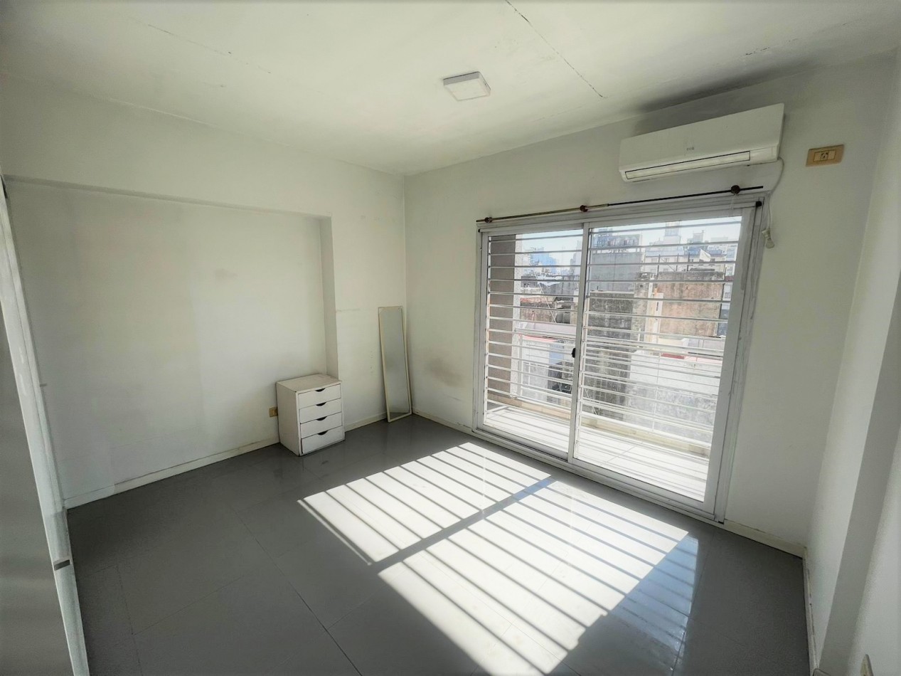 En Venta Depto Monoambiente C/ Balcon En Constitucion