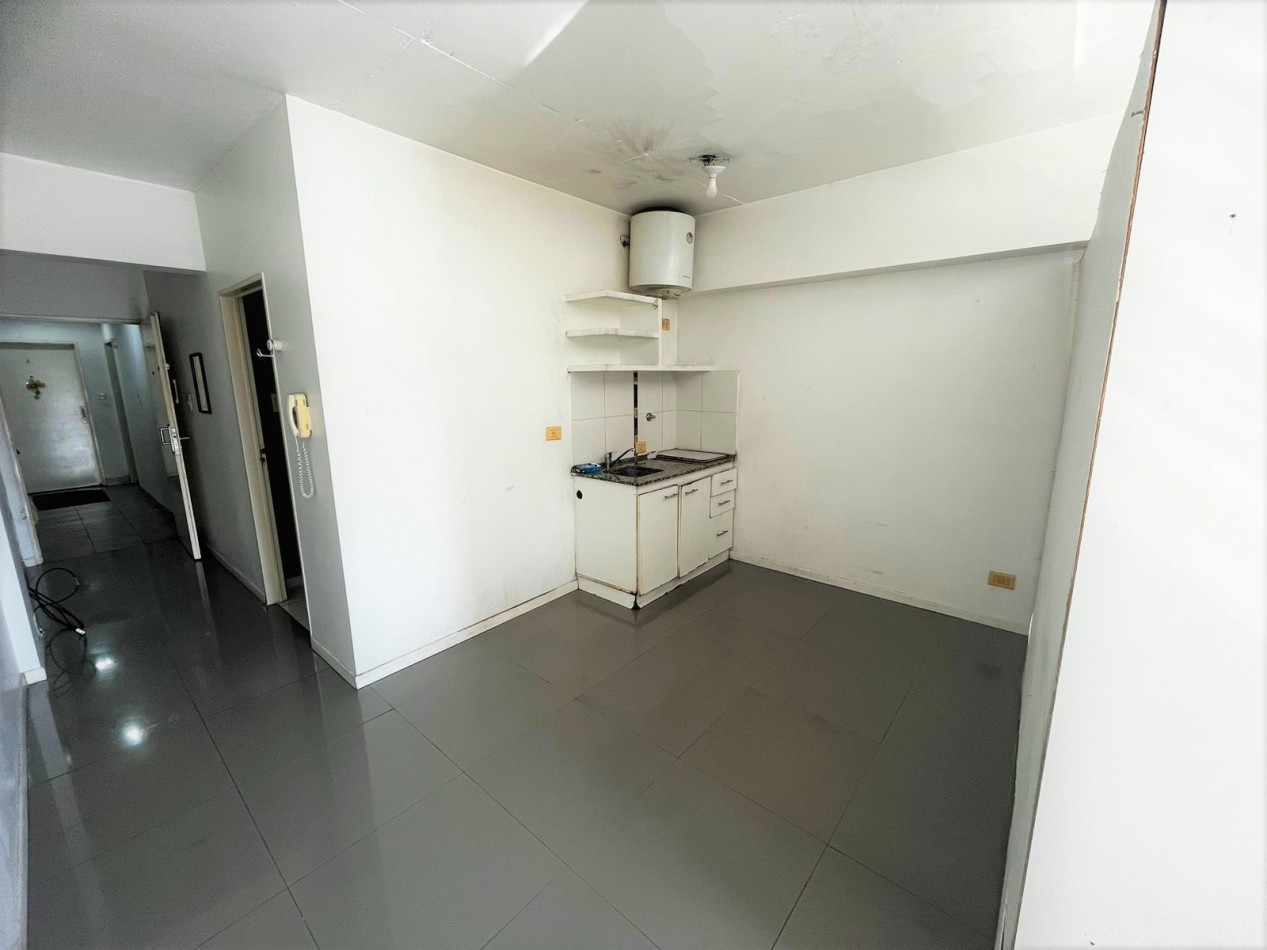 En Venta Depto Monoambiente C/ Balcon En Constitucion