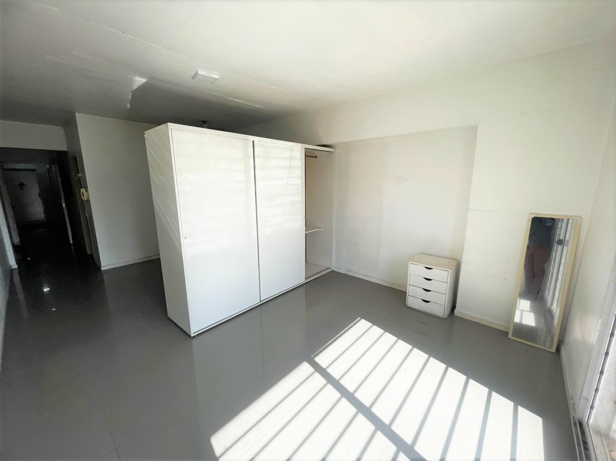 En Venta Depto Monoambiente C/ Balcon En Constitucion