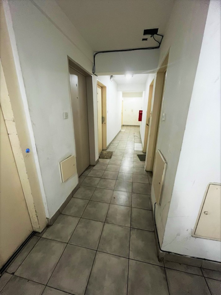 En Venta Depto Monoambiente C/ Balcon En Constitucion