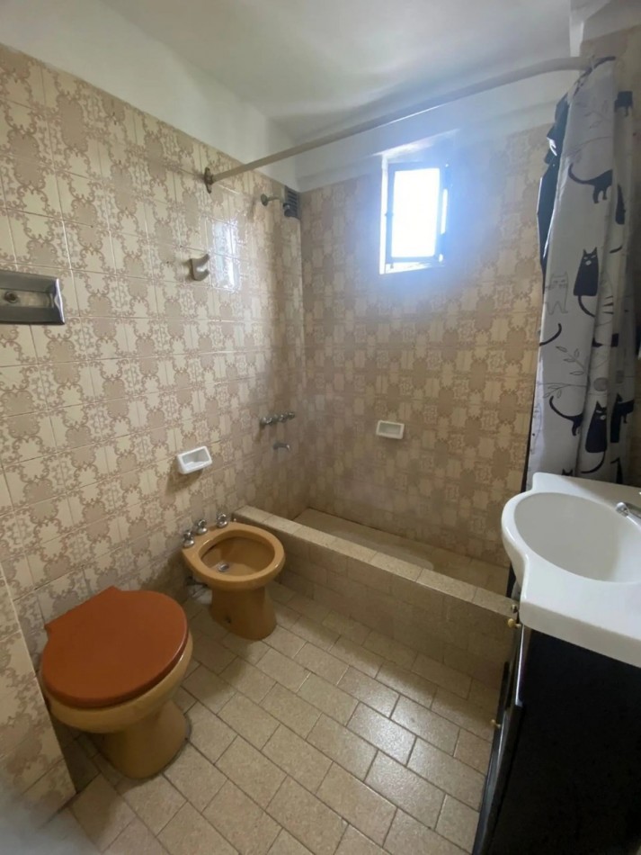 Alquiler monoambiente dividido en Lascano 2000, Paternal.