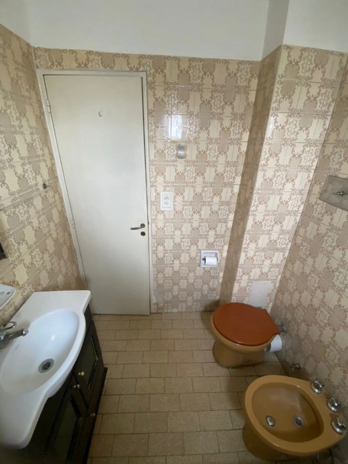 Alquiler monoambiente dividido en Lascano 2000, Paternal.