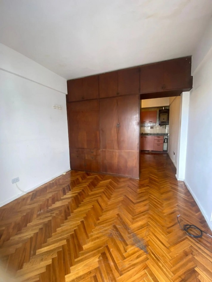 Alquiler monoambiente dividido en Lascano 2000, Paternal.