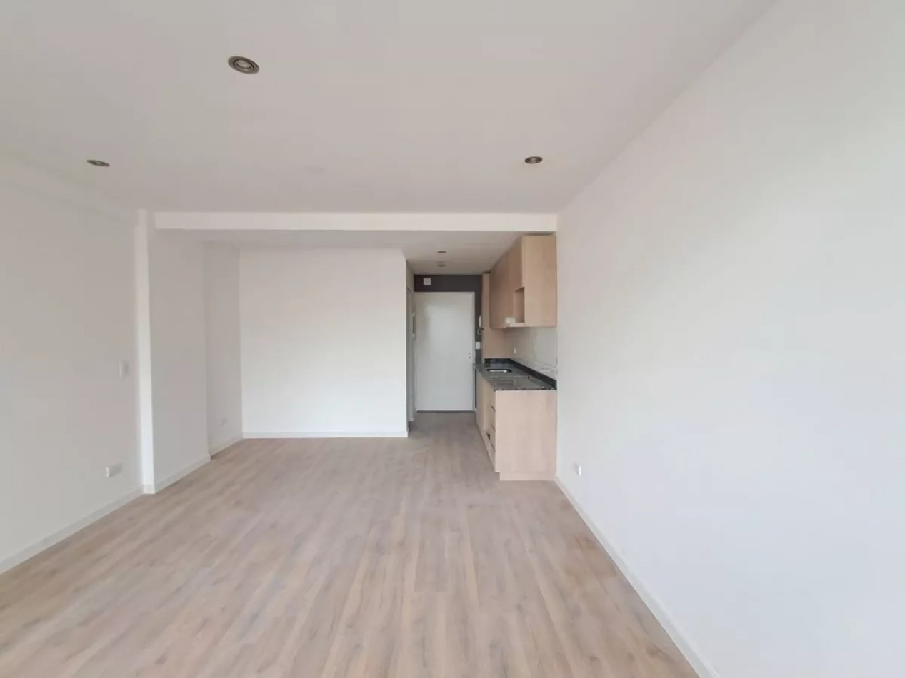 Venta monoambiente con balcon en Peron 1400, San Nicolas