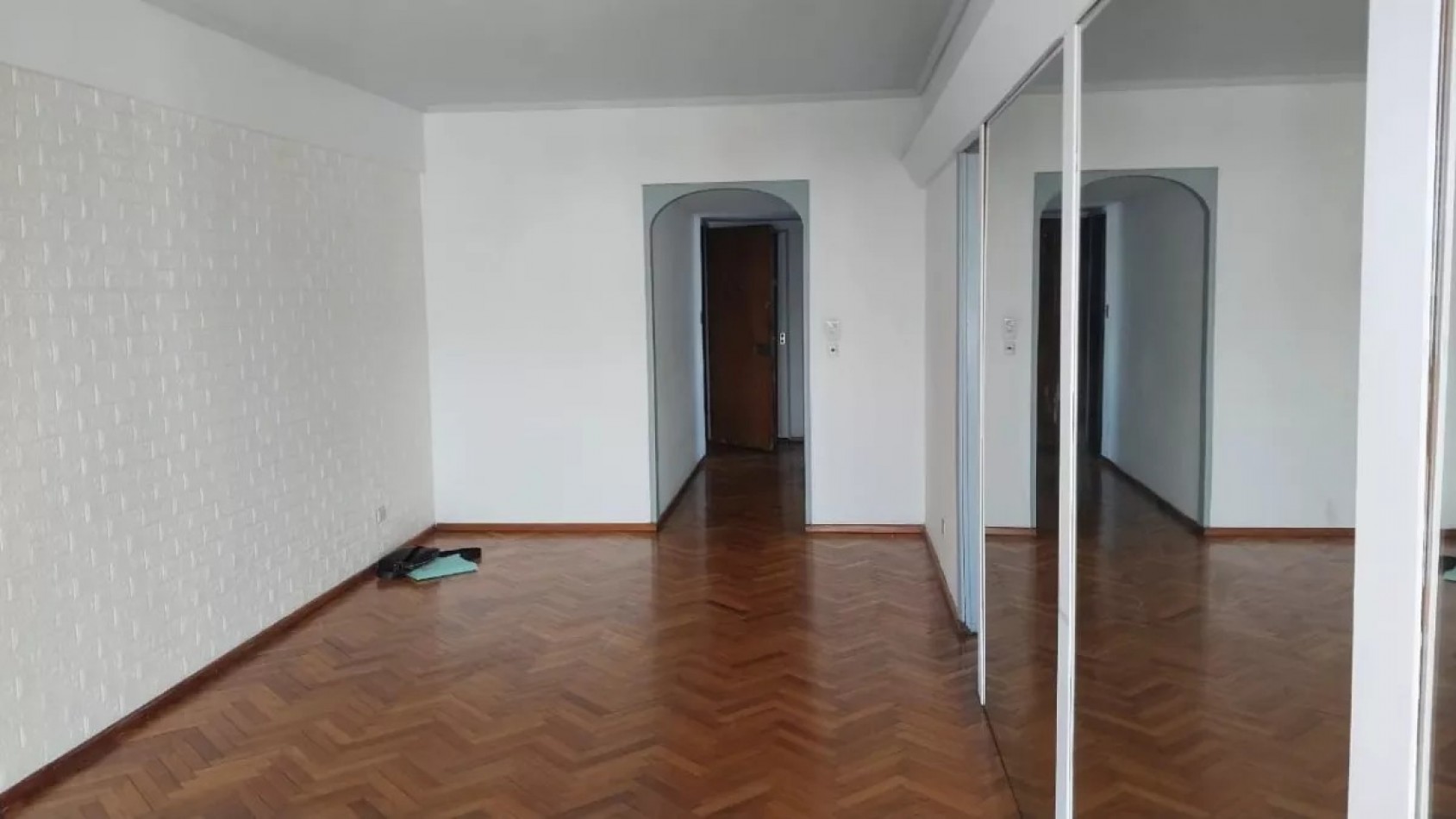 Venta depto 3 amb con balcon en Charcas 3100, Recoleta.