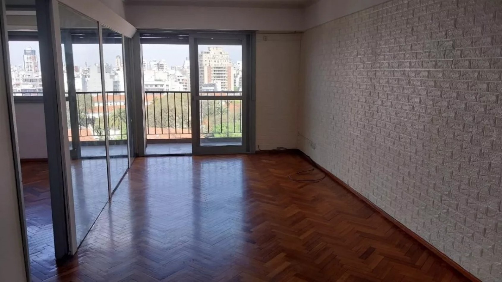 Venta depto 3 amb con balcon en Charcas 3100, Recoleta.