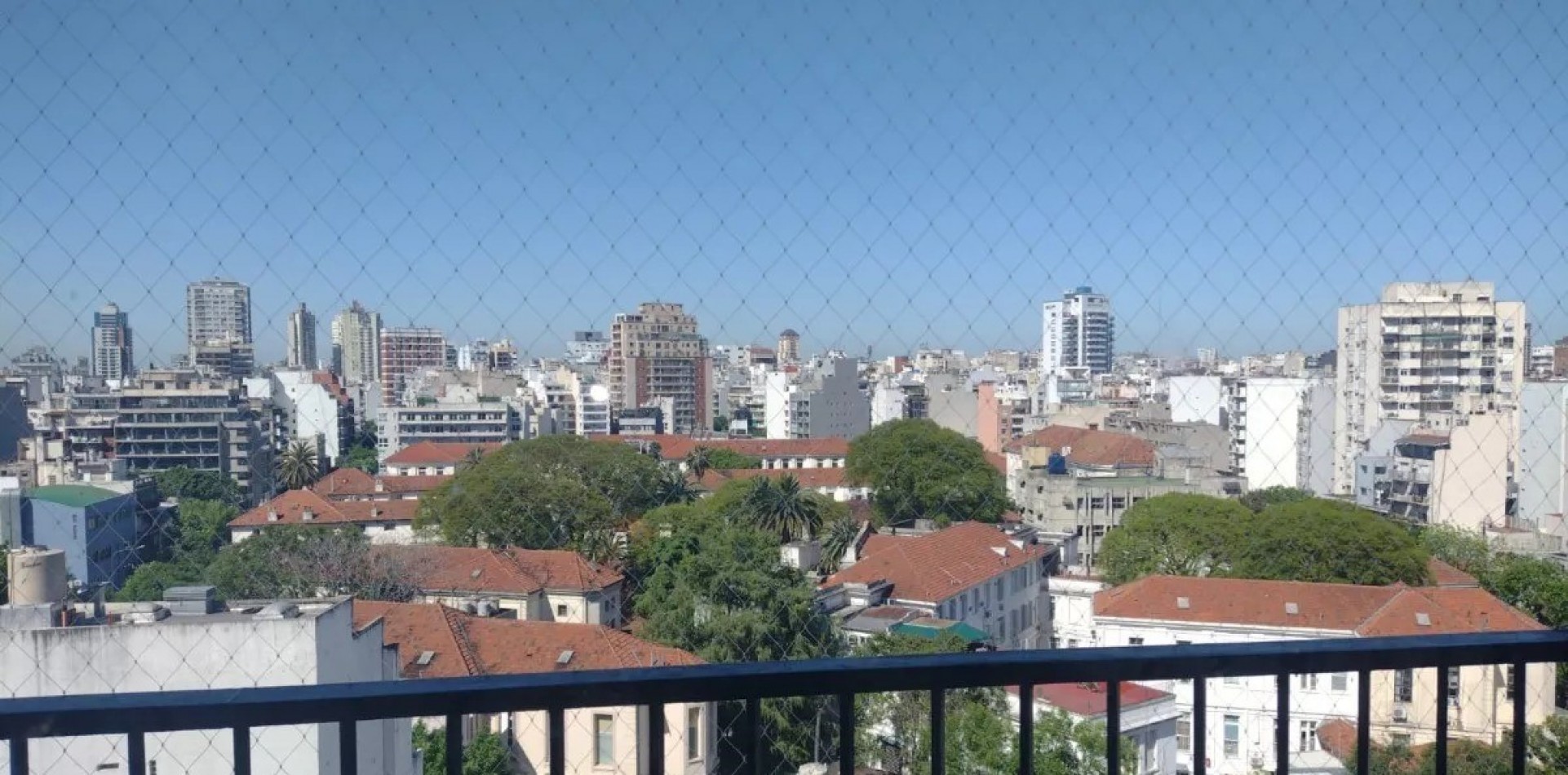 Venta depto 3 amb con balcon en Charcas 3100, Recoleta.