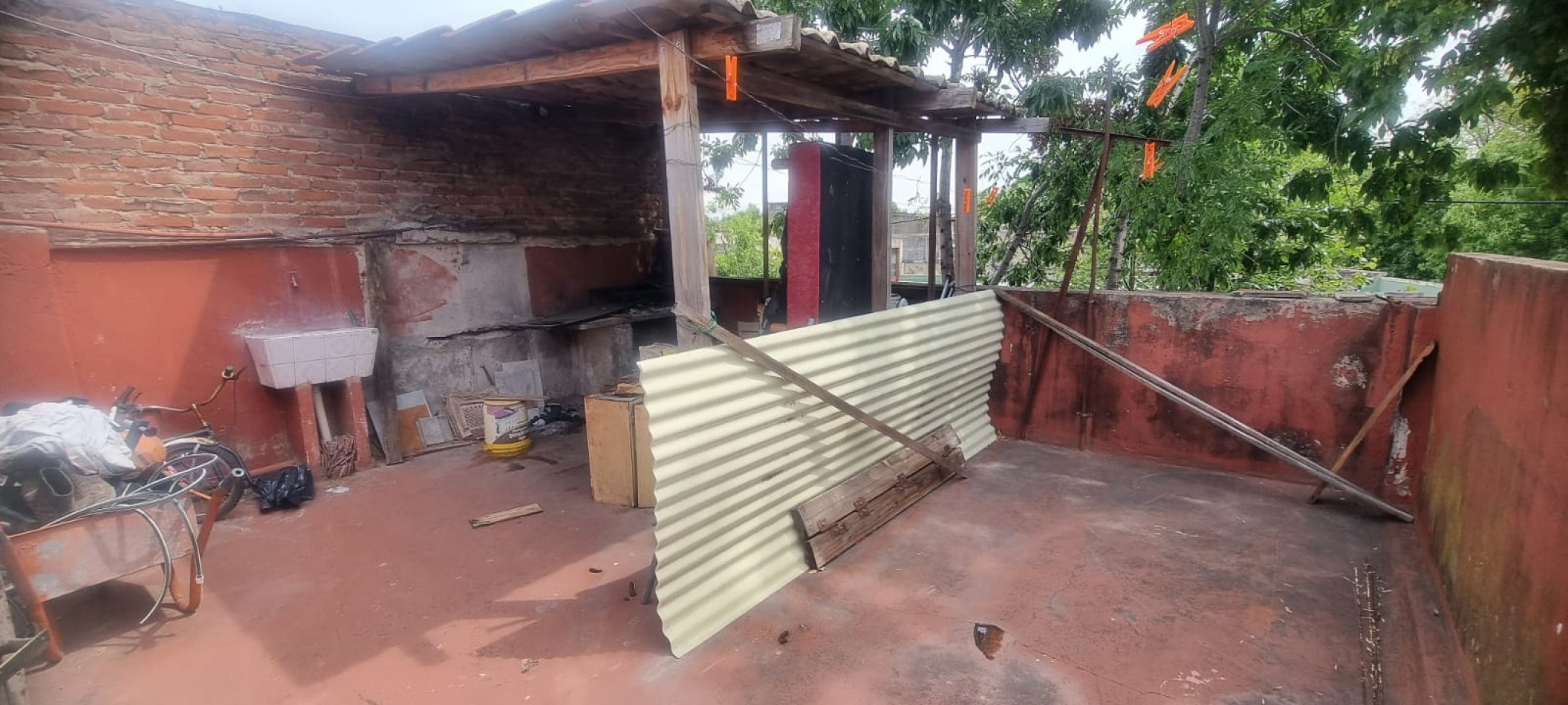 Casa de 5 amb con cochera y local en Chilavert 1500, Nueva Pompeya
