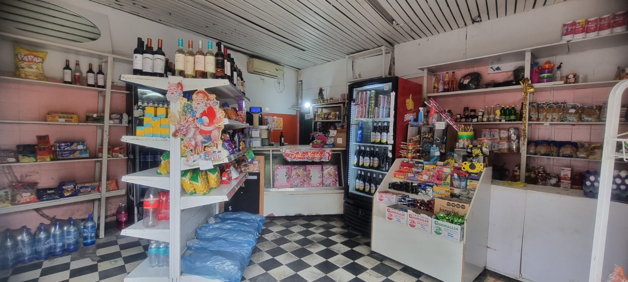 Casa de 5 amb con cochera y local en Chilavert 1500, Nueva Pompeya