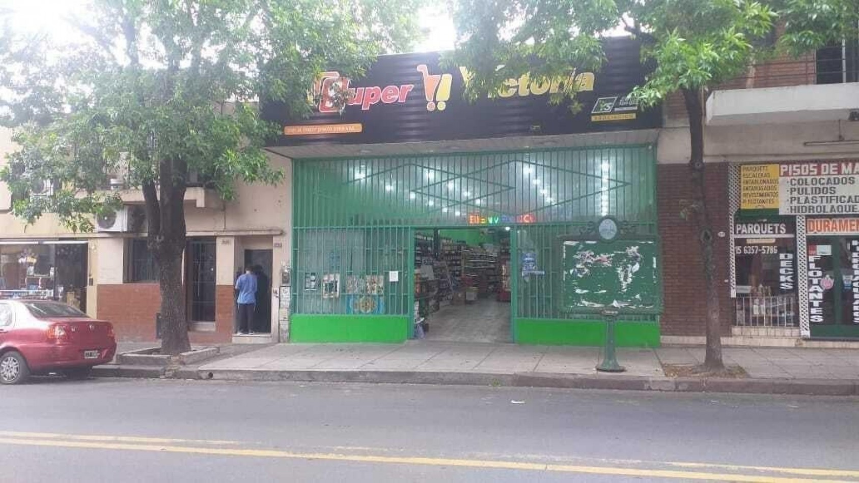 Alquiler local comercial en Av. Eva Peron 2000, Parque Chacabuco