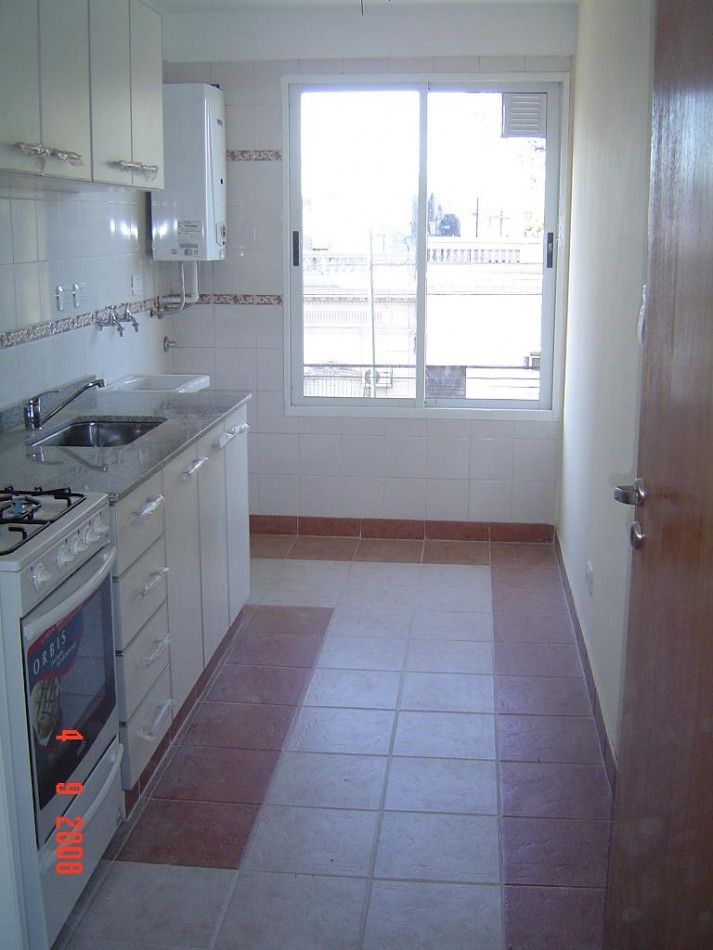 Departamento con balcon en la Av. Directorio 3200, Floresta