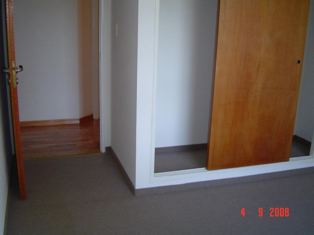 Departamento con balcon en la Av. Directorio 3200, Floresta