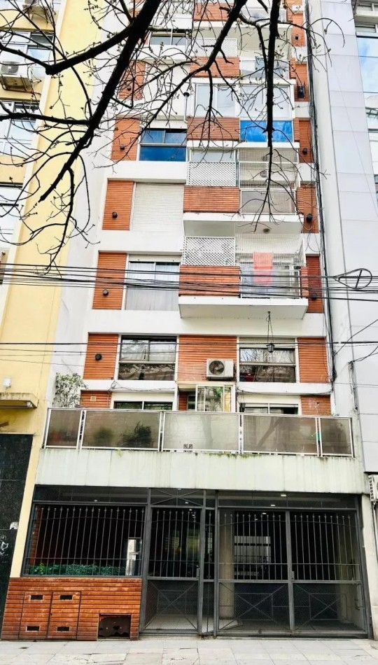 Venta increible monomabiente en la Av. Hipolito Yrigoyen 2300, Balvanera