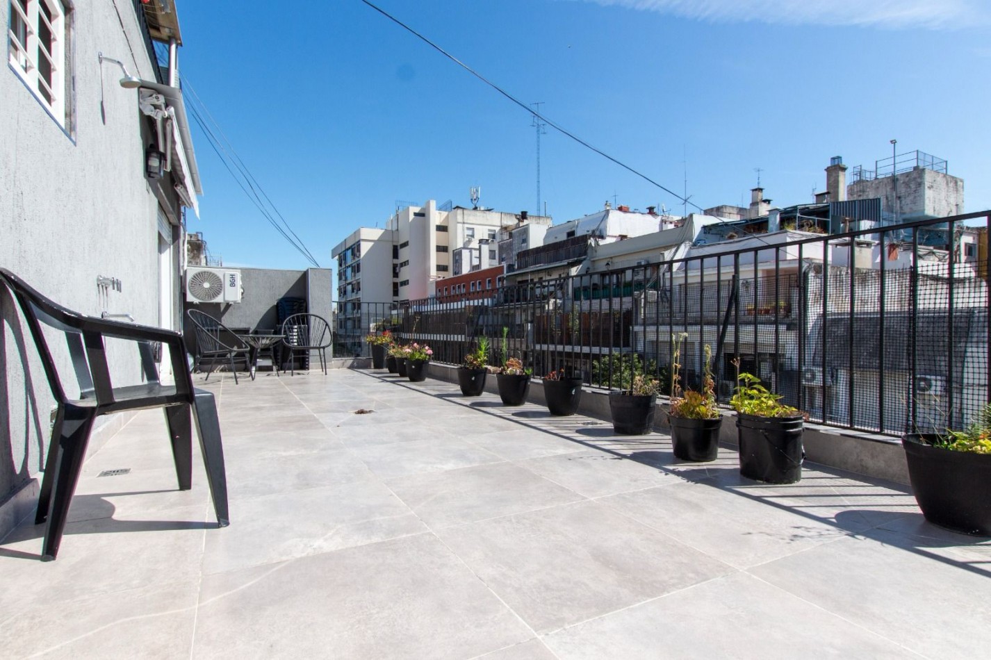 Venta Piso de 4 amb + balcon terraza en Ambrosetti 100, Caballito.