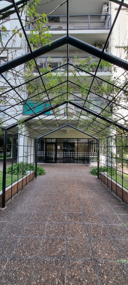 Venta departamento 4 amb con cochera en Husares 2200, Belgrano