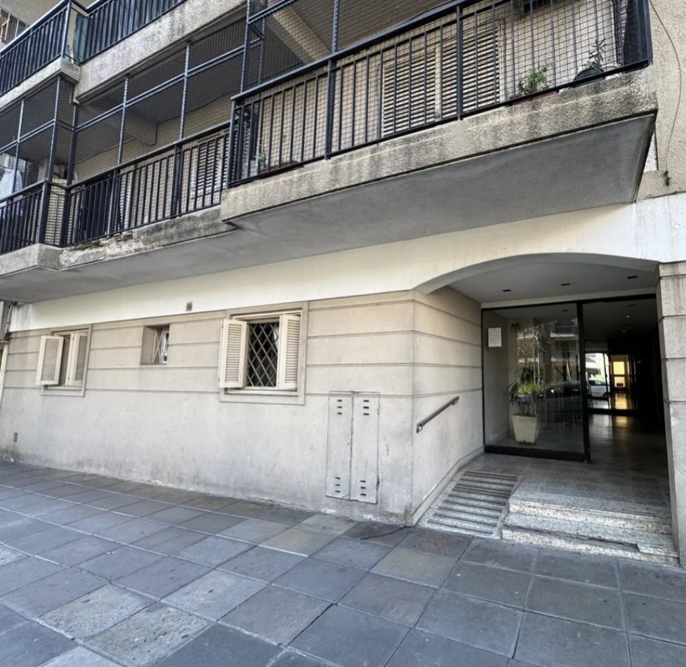 Venta OPORTUNIDAD depto 2 amb en Av. H. Pueyrredon 800, Caballito