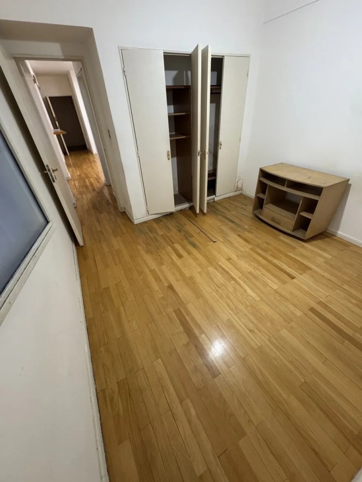 Venta OPORTUNIDAD depto 2 amb en Av. H. Pueyrredon 800, Caballito