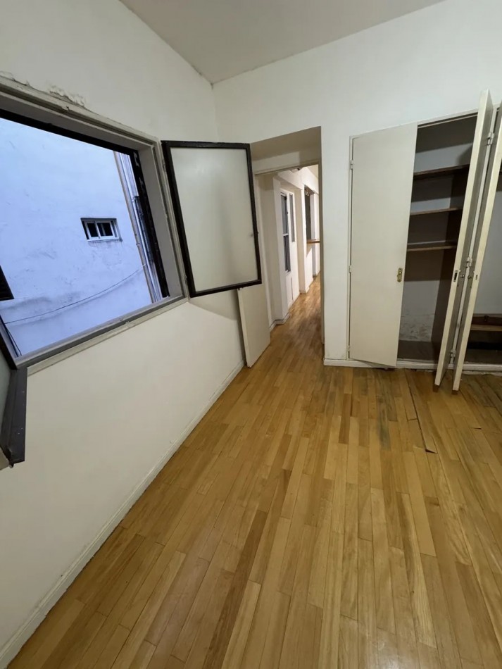 Venta OPORTUNIDAD depto 2 amb en Av. H. Pueyrredon 800, Caballito