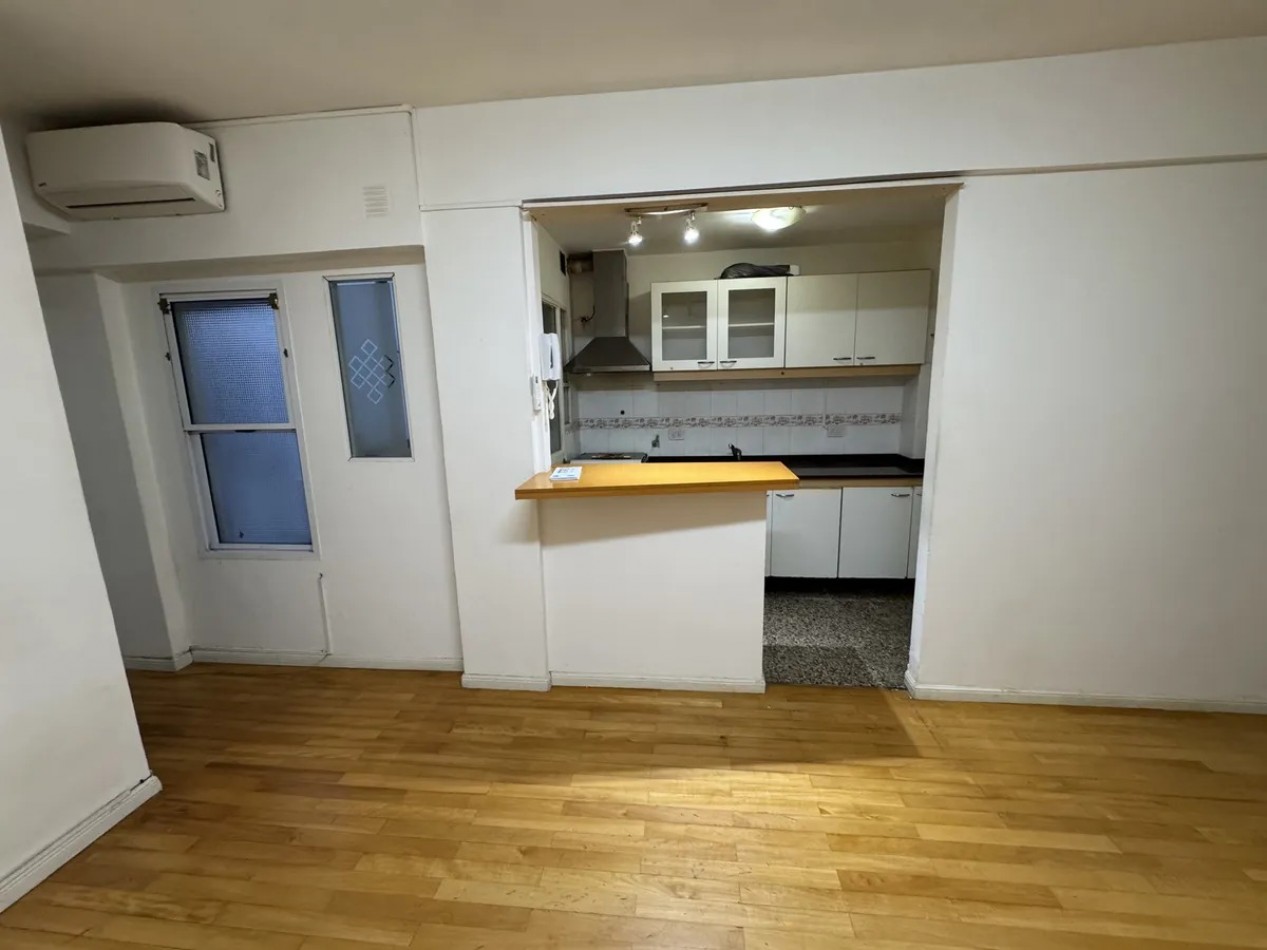 Venta OPORTUNIDAD depto 2 amb en Av. H. Pueyrredon 800, Caballito