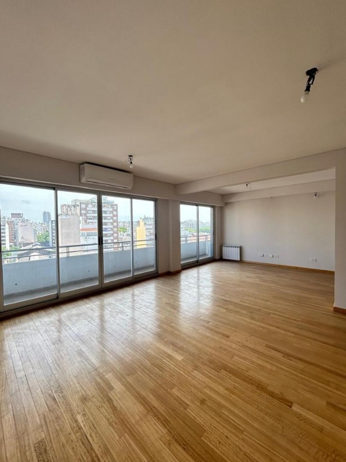 Venta depto 4 amb con balcon-terraza en G. de Laferrere 1100, Parque Chacabuco