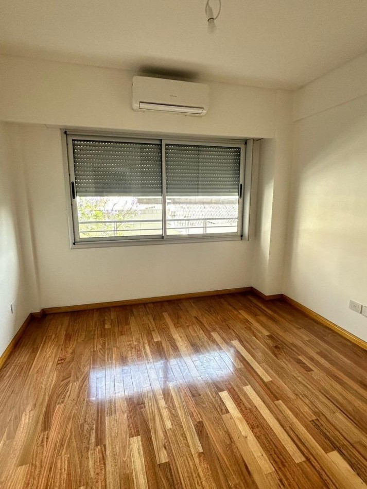 Venta depto 2 amb con balcon en G. de Laferrere 1100, Parque Chacabuco