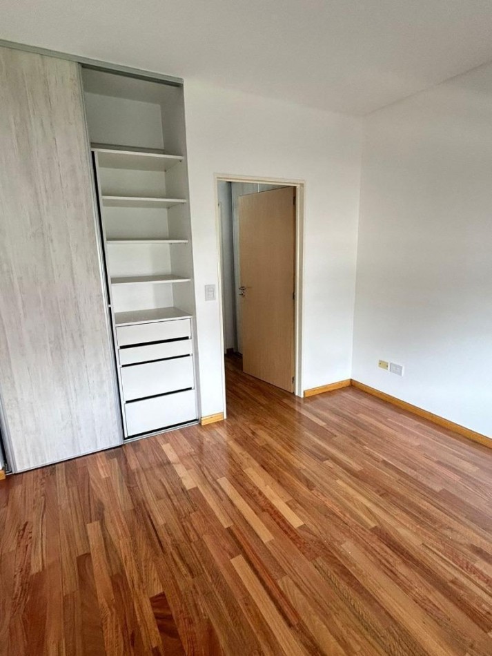 Venta depto 2 amb con balcon en G. de Laferrere 1100, Parque Chacabuco
