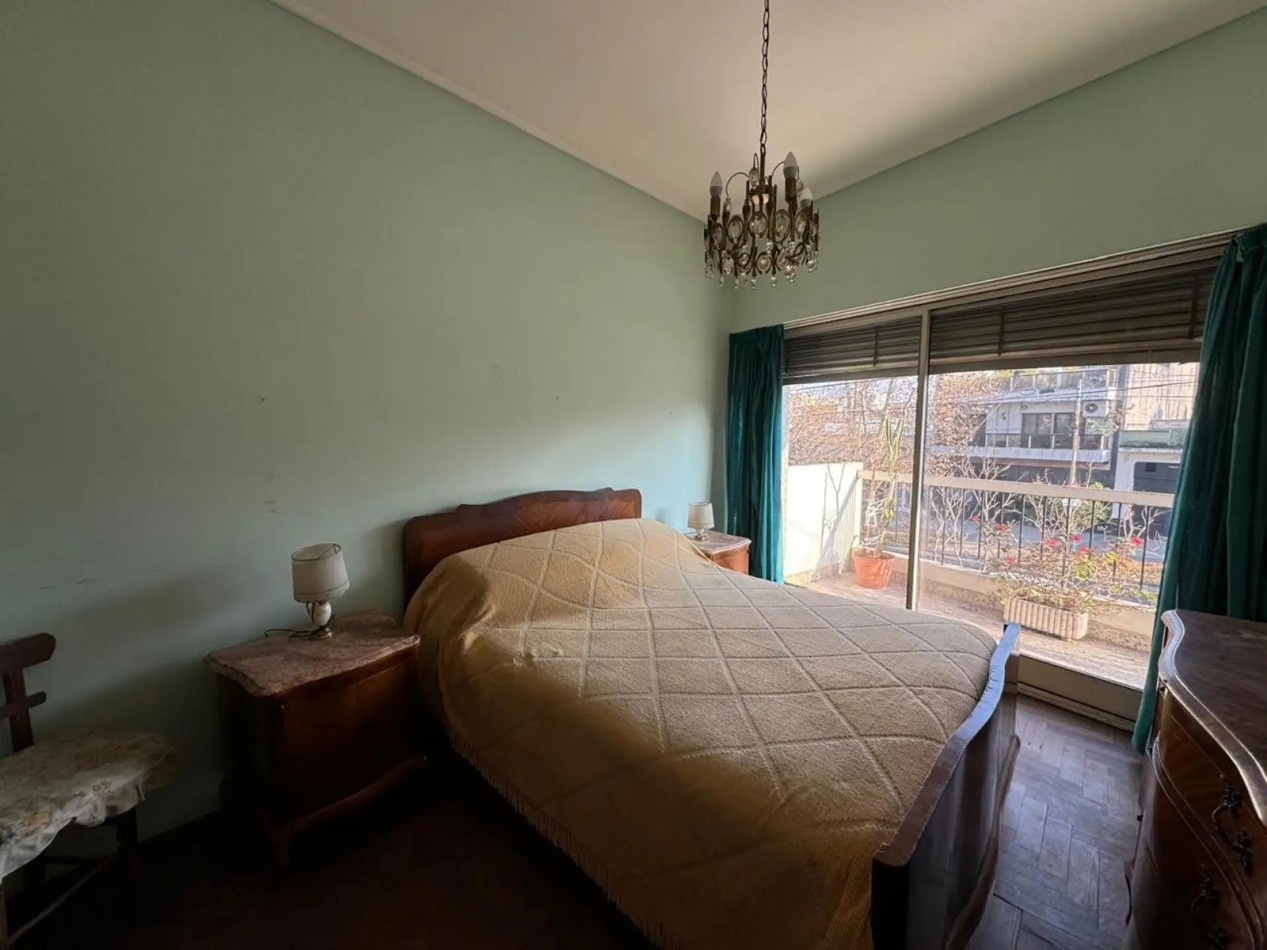 Venta Depto 4 amb con cochera en Av. Eva Peron 2800, Flores