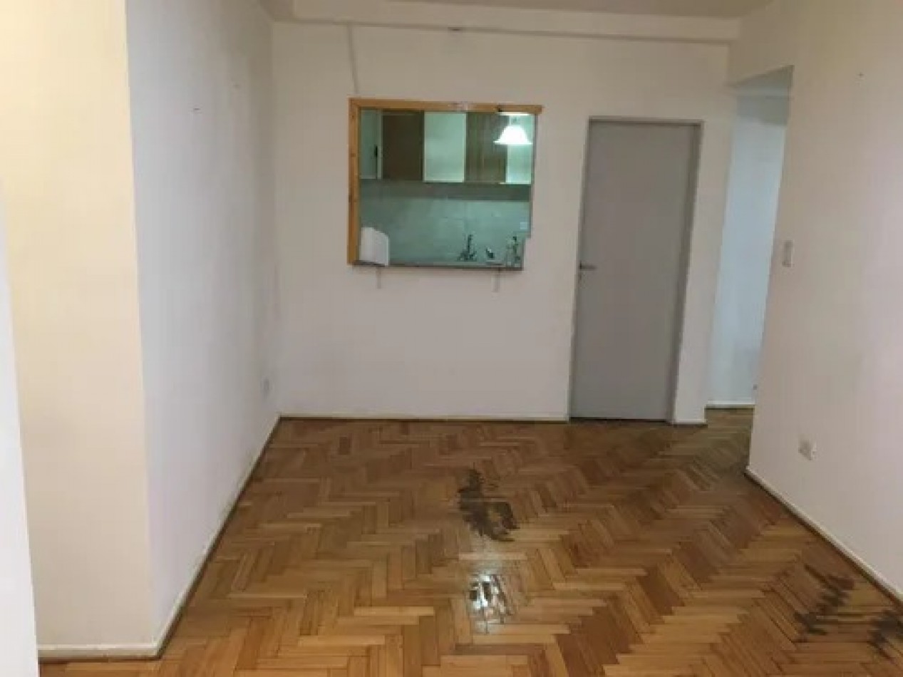 Venta departamento dos ambientes. en Jose M Moreno 800; Parque Chacabuco