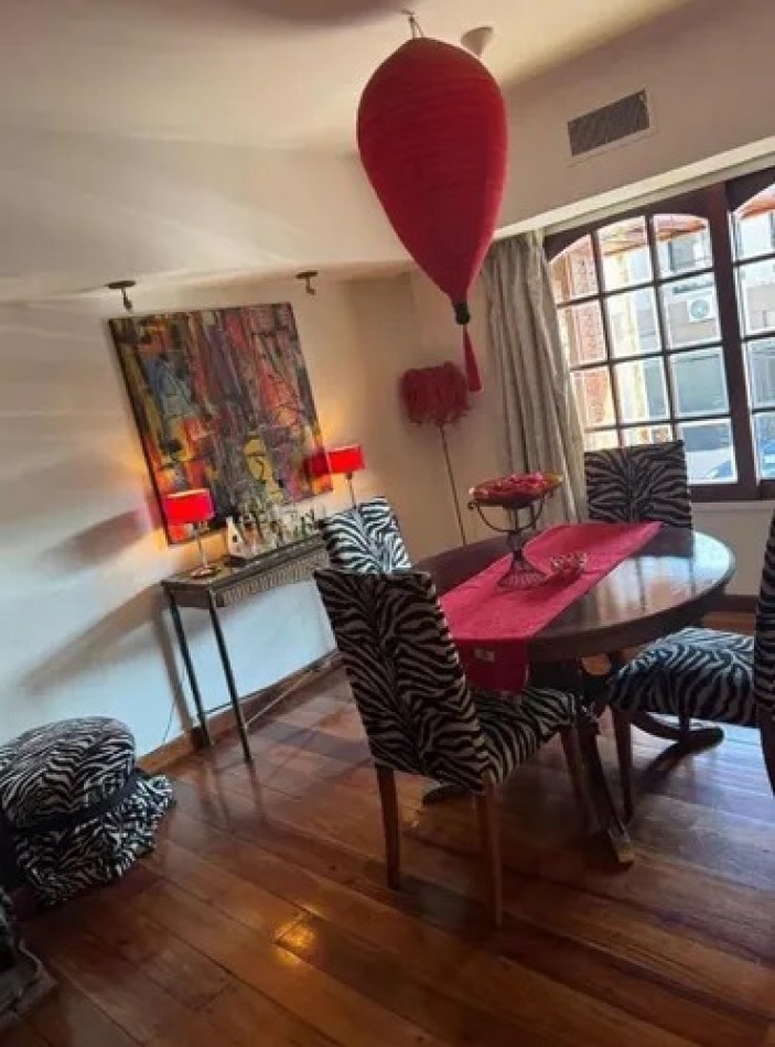 Venta Casa 6 amb en Villa del Parque, con cocheras