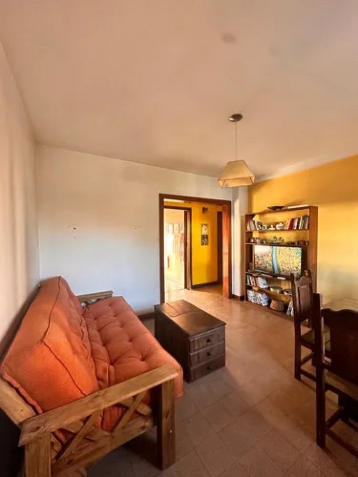 Venta dpto 4 amb  con balcon al frente Av Lacarra 400  Parque Avellaneda