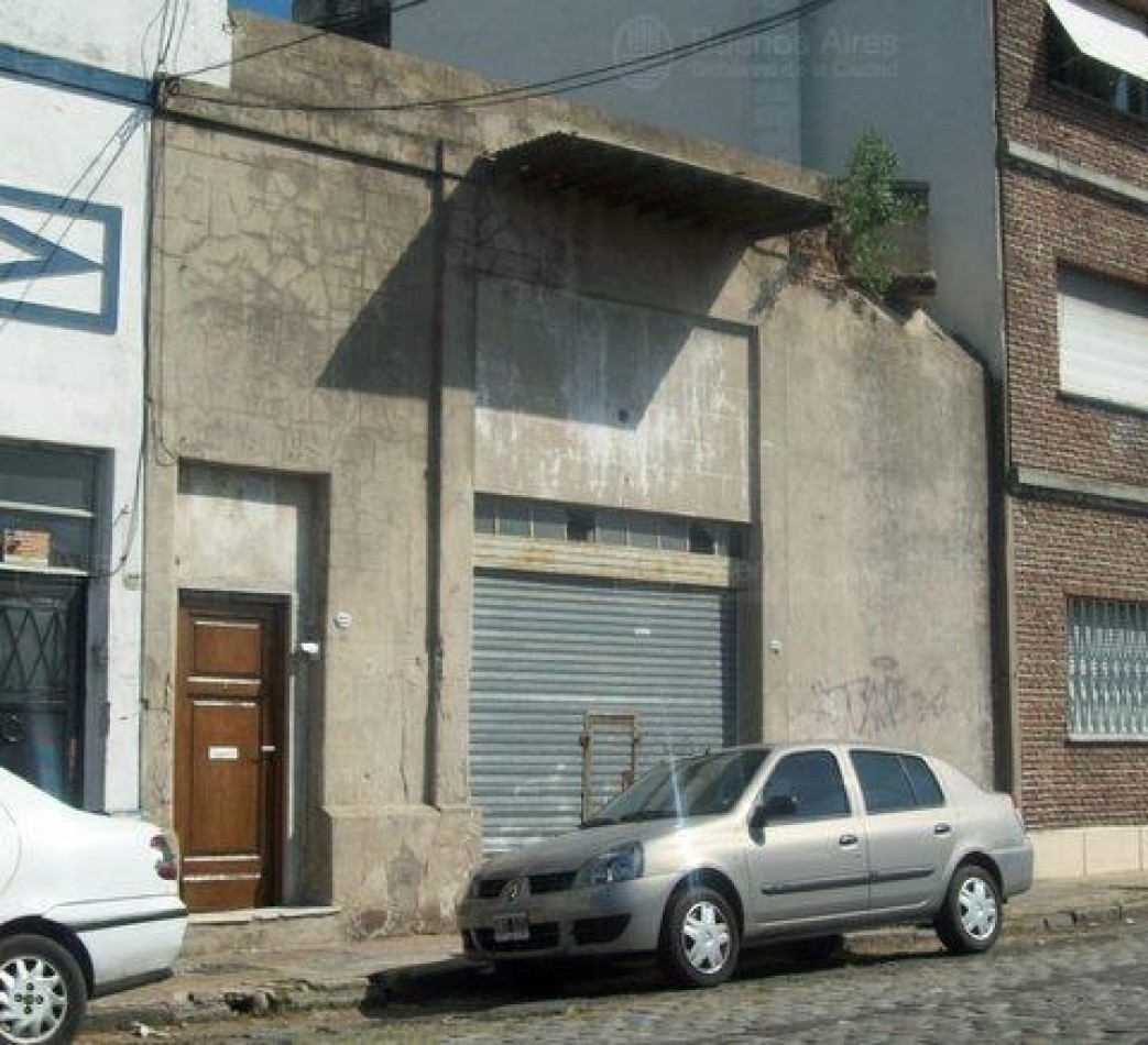 Venta excelente lote 392 mts en el barrio de Barracas 