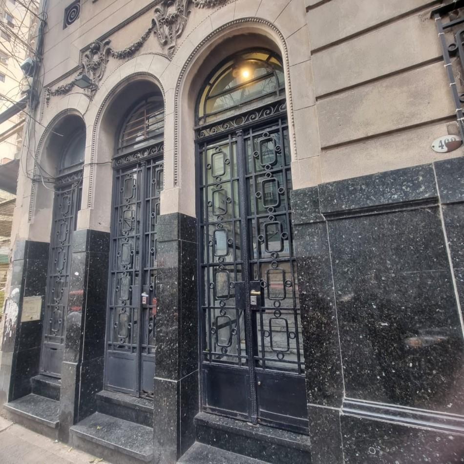 Alquiler 24 meses PH 6 Amb con Cochera Balvanera(A REFACCIONAR)