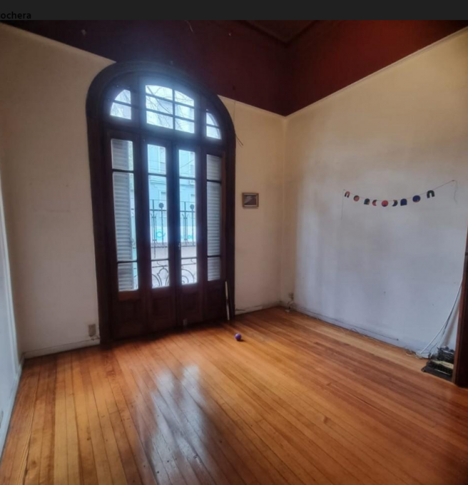 Alquiler 24 meses PH 6 Amb con Cochera Balvanera(A REFACCIONAR)