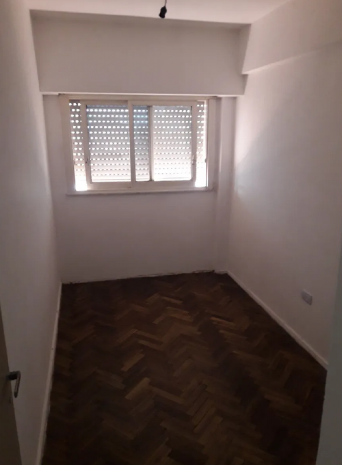 Departamento 3 amb en venta Campana 400,Flores.