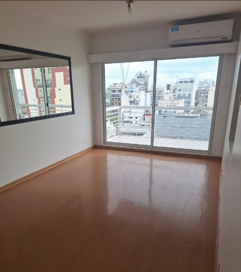 Venta departamento 2 ambientes con cochera en Yerbal 2600, Flores