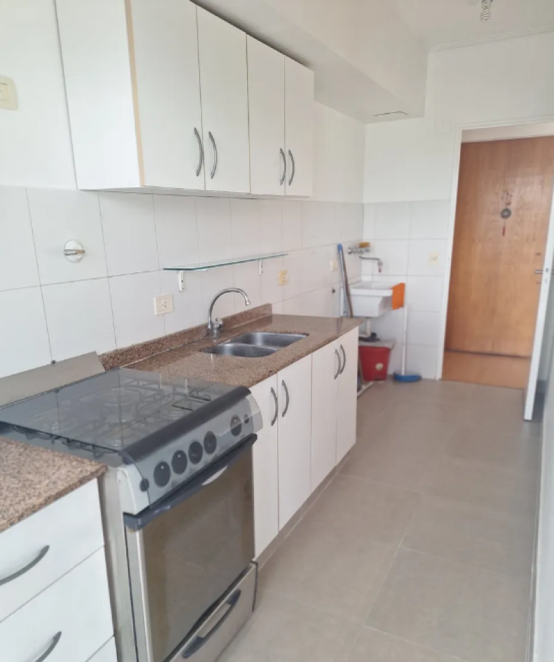 Venta departamento 2 ambientes con cochera en Yerbal 2600, Flores