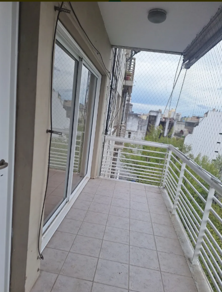 Venta departamento 2 ambientes con cochera en Yerbal 2600, Flores