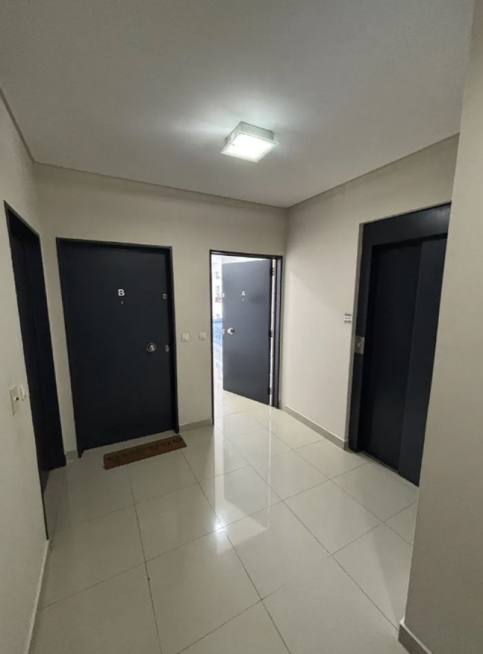 VENTA MONOAMBIENTE CON BALCON AL FRENTE EN PARQUE CHAS, C.A.B.A.
