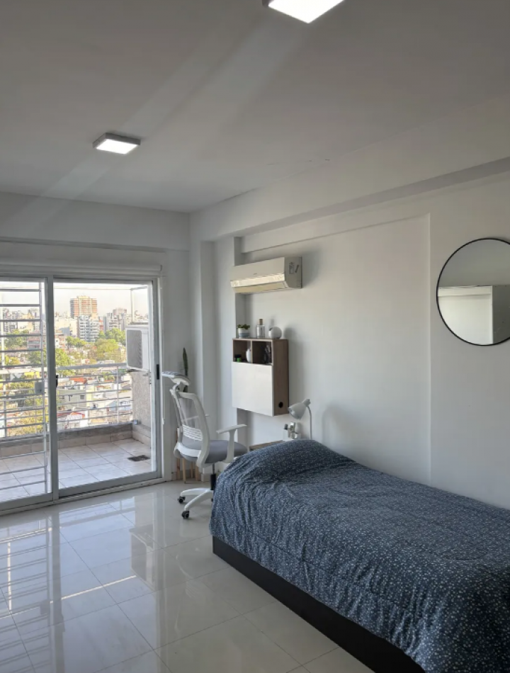 VENTA MONOAMBIENTE CON BALCON AL FRENTE EN PARQUE CHAS, C.A.B.A.