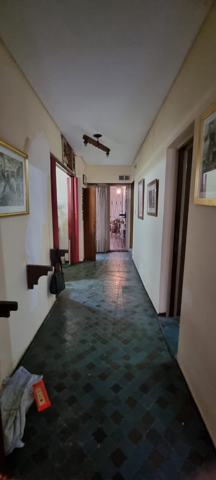 Venta ph tipo casa 4 ambientes con garage en Flores