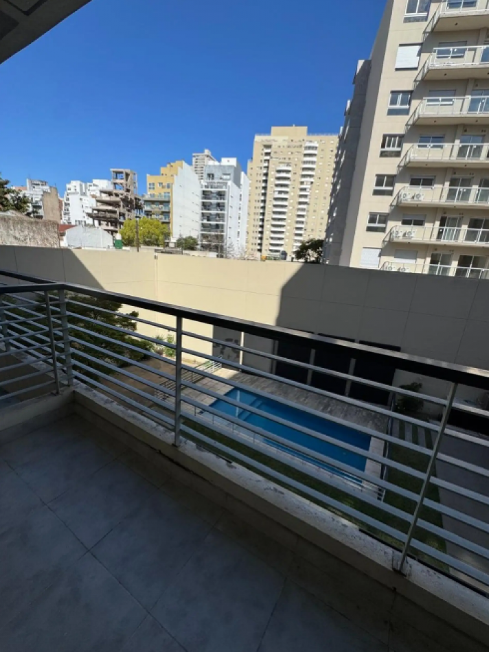 Depto en Alquiler 2 Amb Edificio de Categoria en Caballito