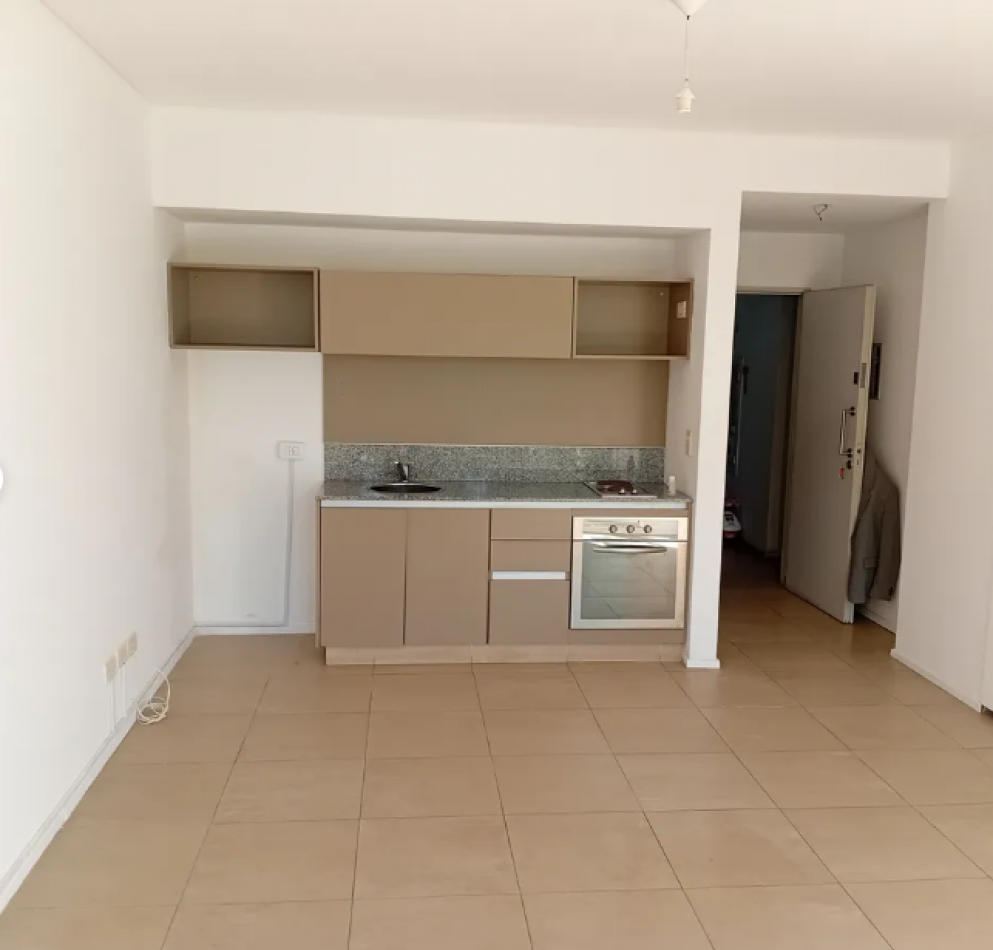 En Venta Monoambiente al Frente con Balcon en Saavedra