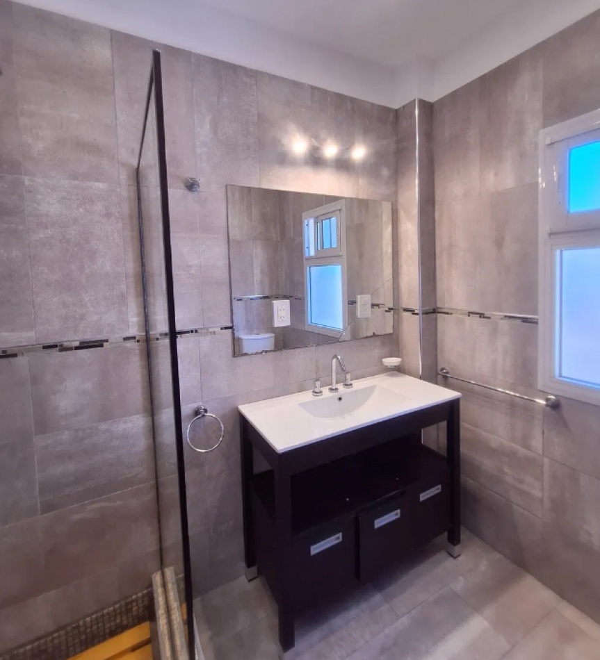 Dpto en Venta 4 amb. remodelado a Nvo zona Congreso