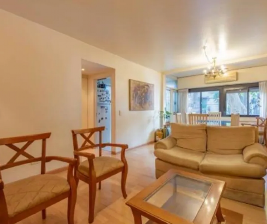 En Venta Depto De 3 Amb. Con Amplio Living Comedor Y Gran Patio Colegiales