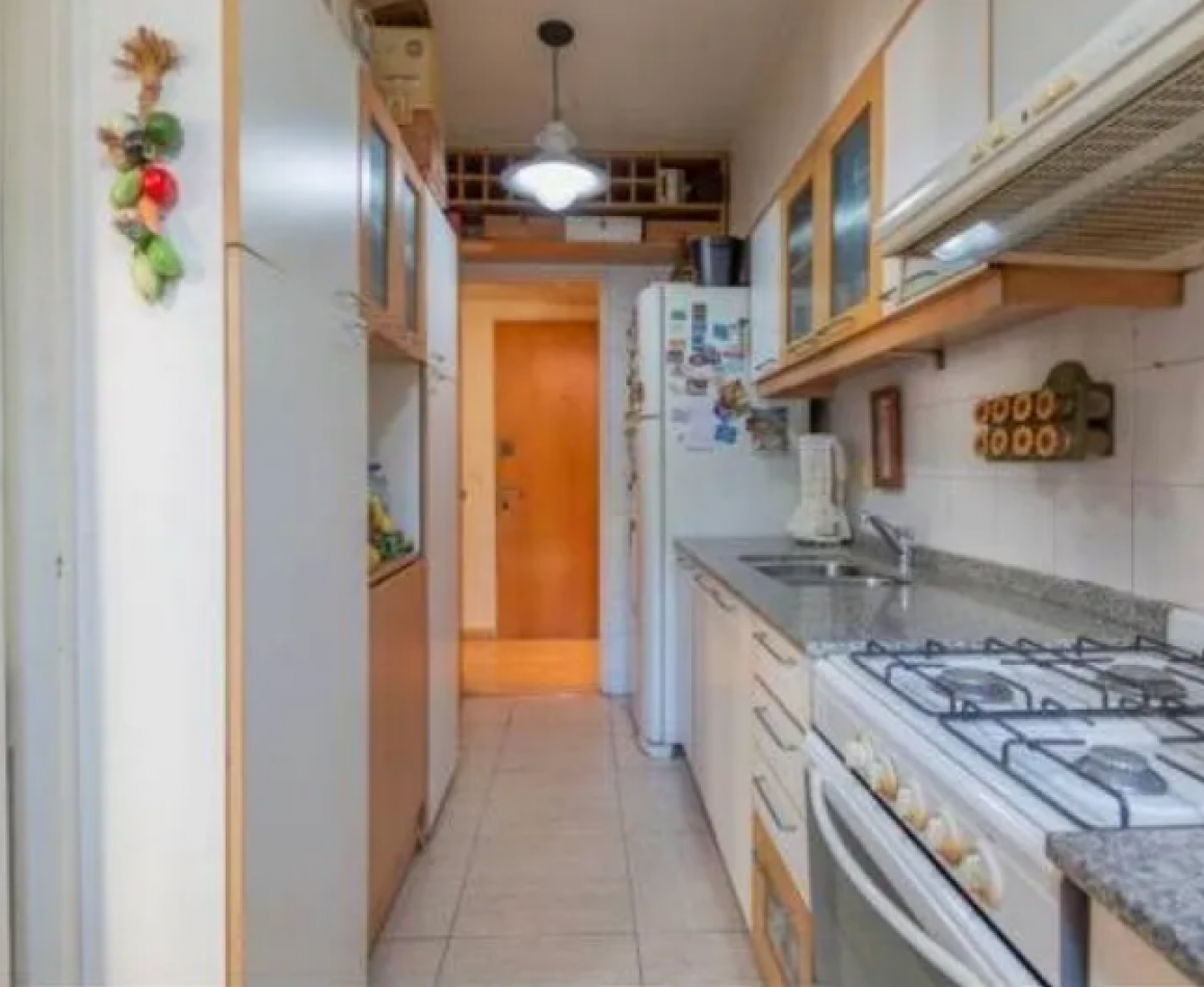 En Venta Depto De 3 Amb. Con Amplio Living Comedor Y Gran Patio Colegiales