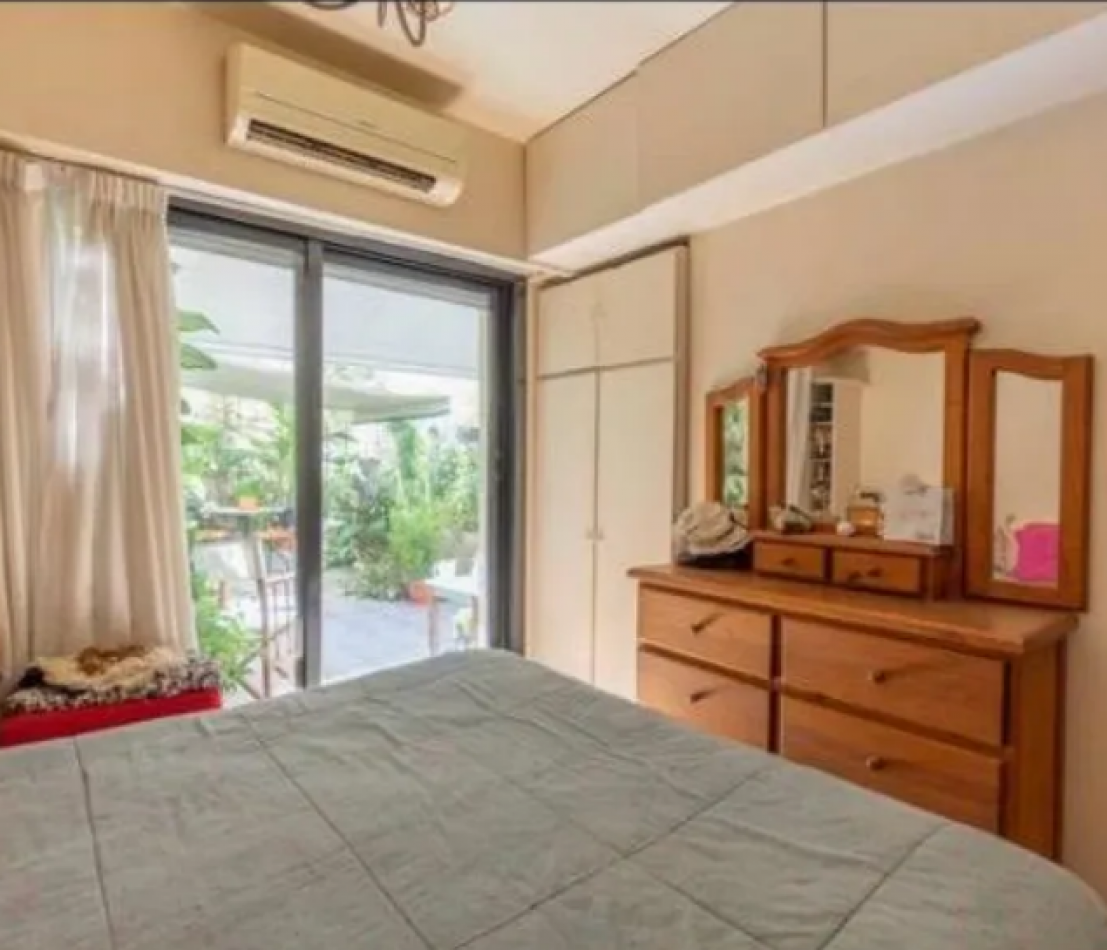 En Venta Depto De 3 Amb. Con Amplio Living Comedor Y Gran Patio Colegiales