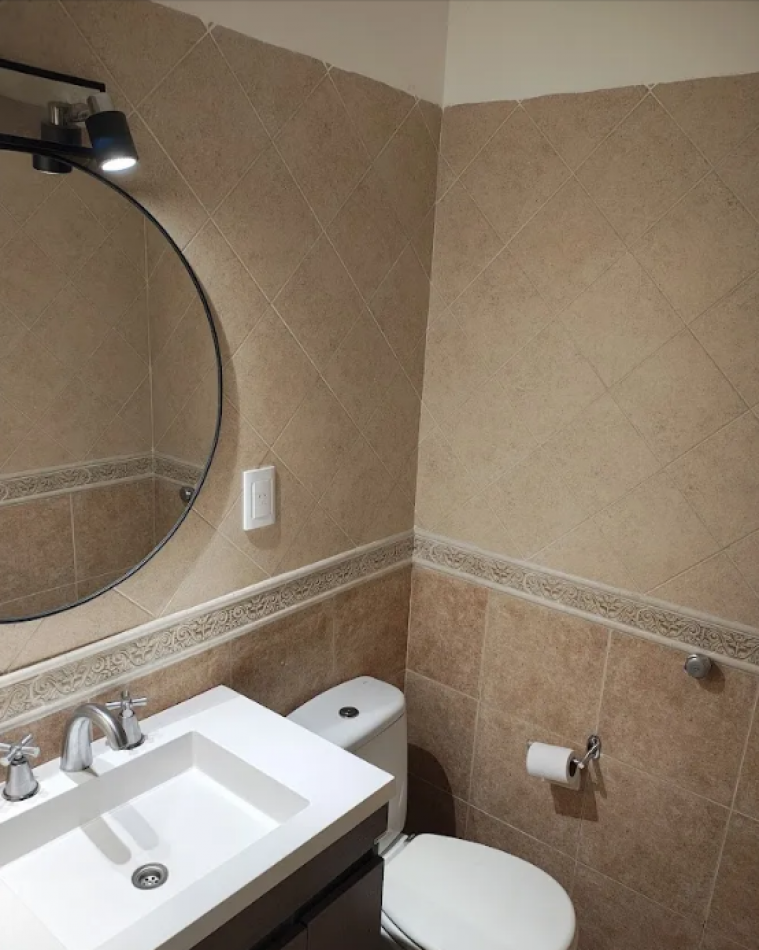 EN VENTA SEMIPISO AL FRENTE 4 AMB CON DEPENDENCIA EN CABALLITO