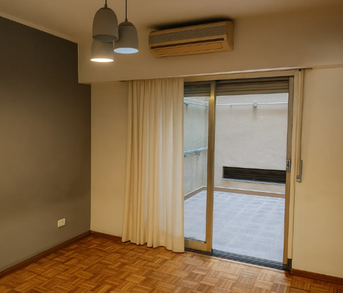 EN VENTA SEMIPISO AL FRENTE 4 AMB CON DEPENDENCIA EN CABALLITO