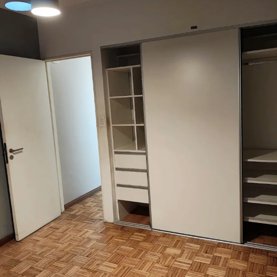 EN VENTA SEMIPISO AL FRENTE 4 AMB CON DEPENDENCIA EN CABALLITO